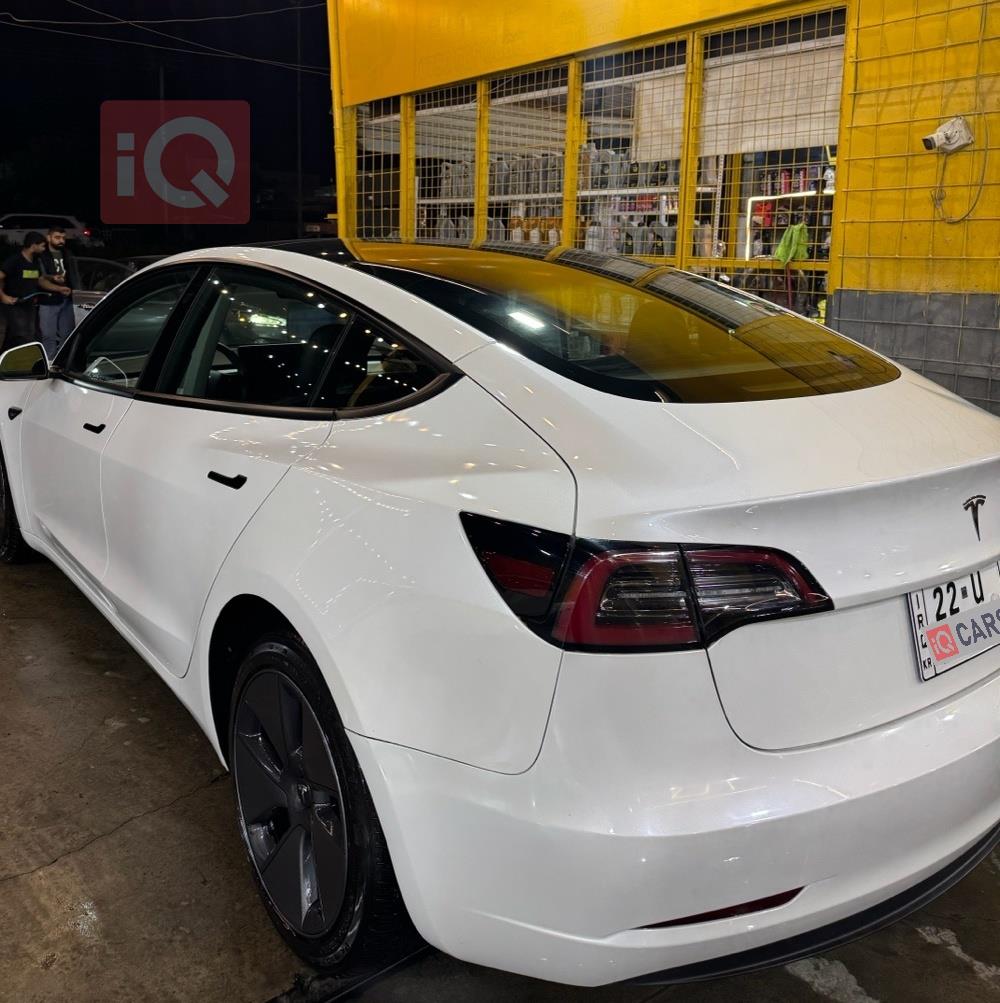 تسلا موديل 3